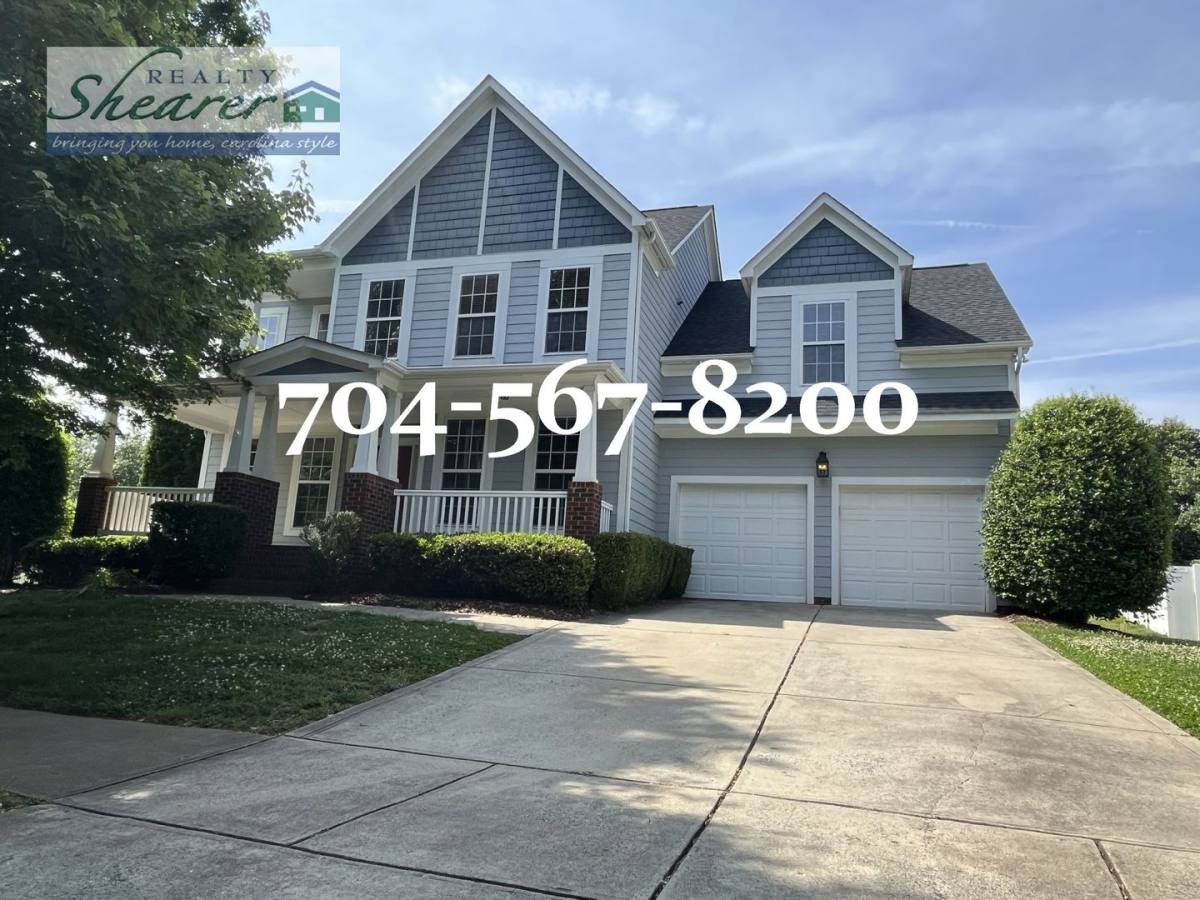 House for rent at 8531 Camberly Rd, Huntersville, NC 28078