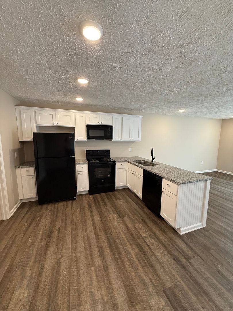 Apartment for rent at 100 Crestview Dr, Greenfield, TN 38230