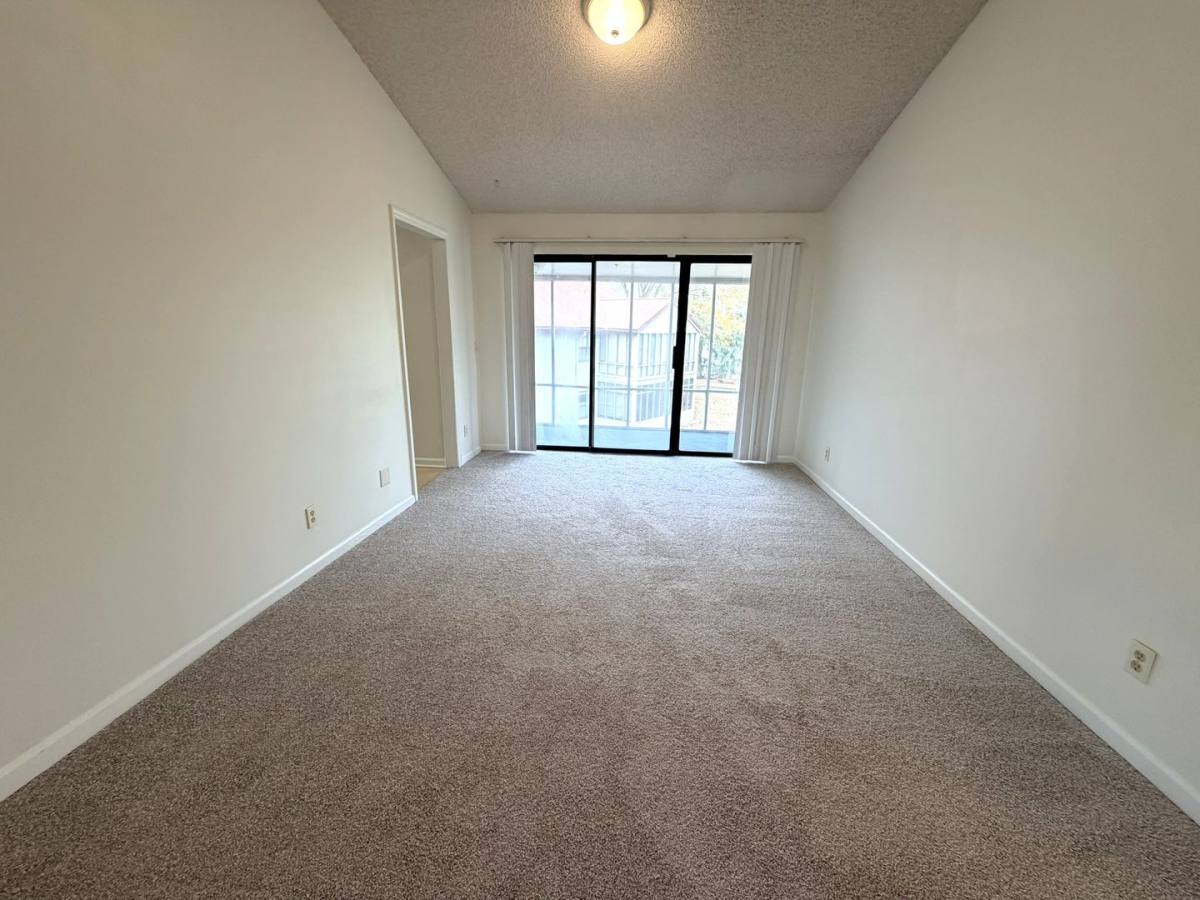 Condo for rent at 902 Wood Hill Dr, Jacksonville, FL 32256