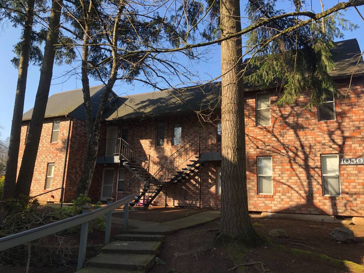 Apartment for rent at 10503-10509 E Burnside St, Portland, OR 97216