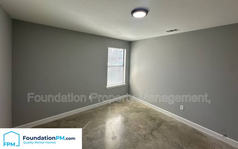 House for rent at 555 Monteagle Dr, Memphis, TN 38109