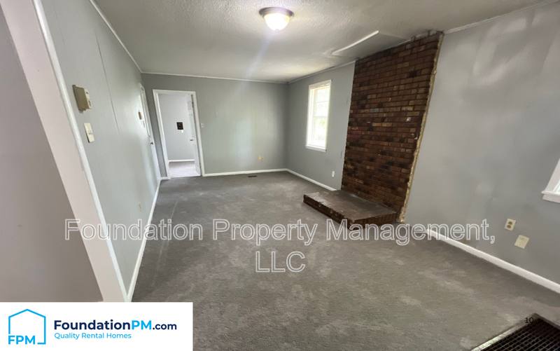 House for rent at 1700 Dabbs Ave, Memphis, TN 38127