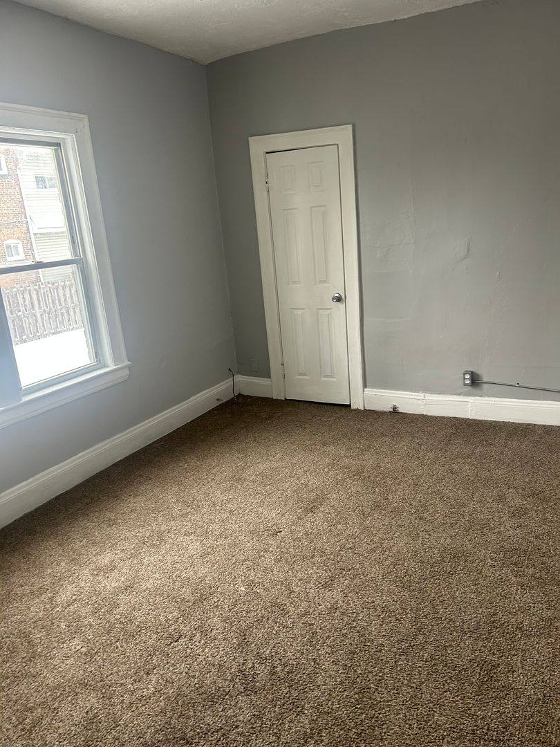 Apartment for rent at 12506 Union Ave, Cleveland, OH 44105