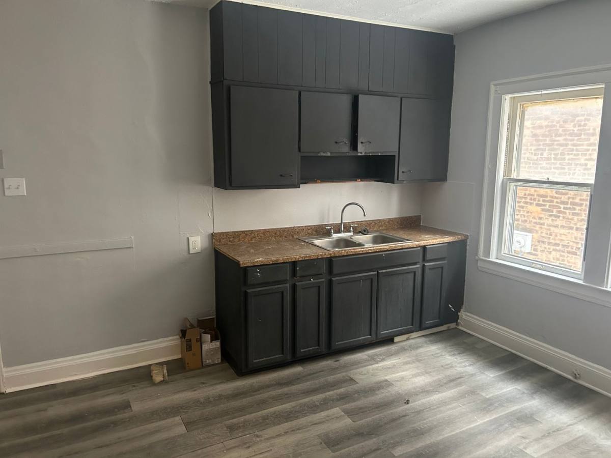 Apartment for rent at 12506 Union Ave, Cleveland, OH 44105