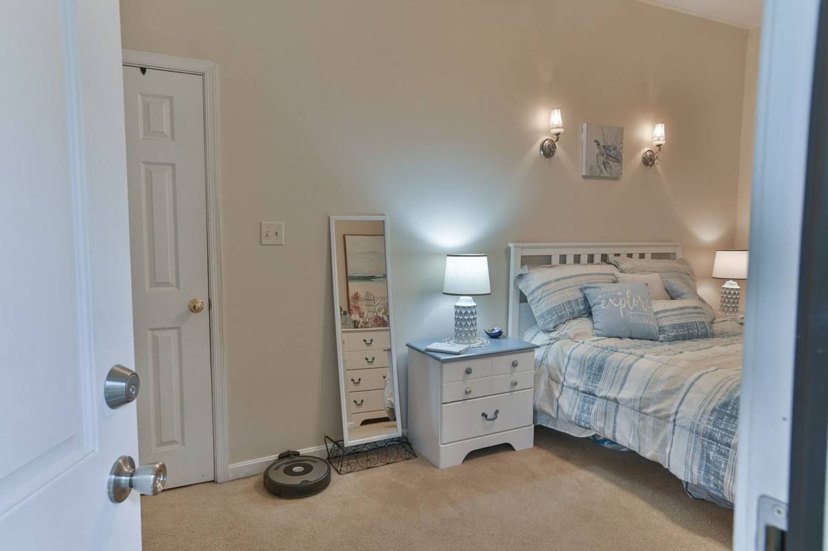 Apartment for rent at 506 W Main St, Mechanicsburg, PA 17055