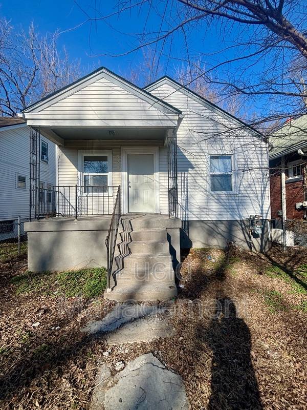 House for rent at 328 Cecil Ave, Louisville, KY 40212