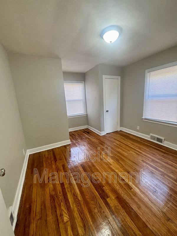 House for rent at 328 Cecil Ave, Louisville, KY 40212