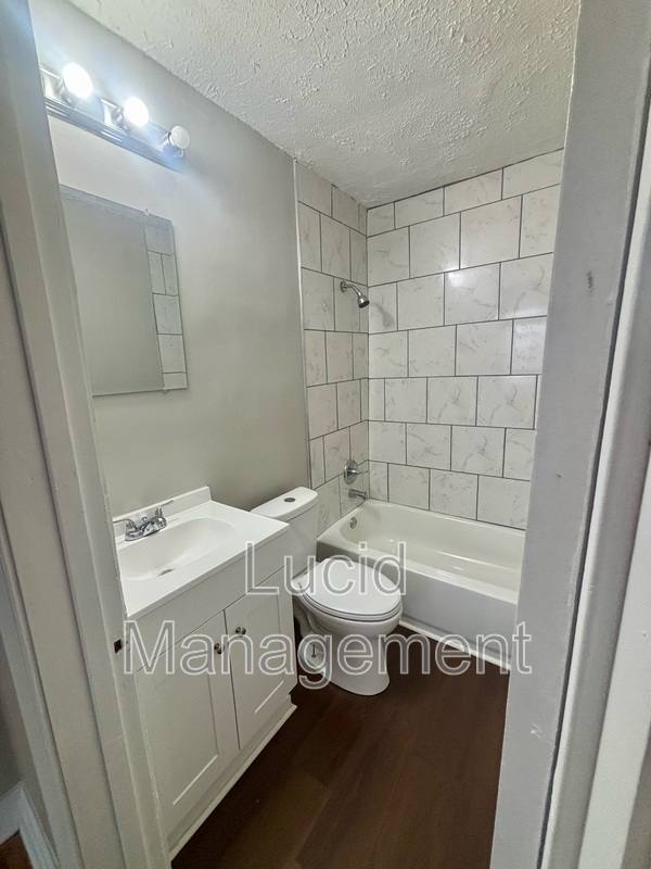 House for rent at 328 Cecil Ave, Louisville, KY 40212