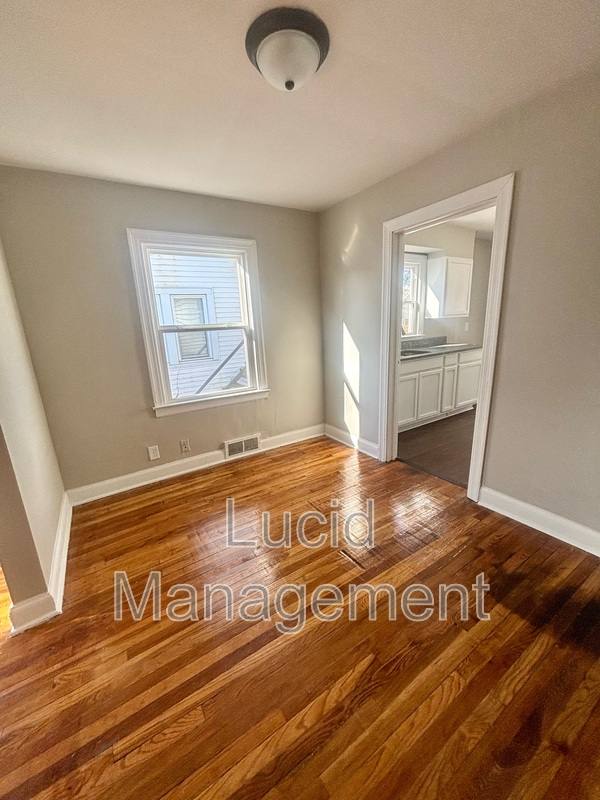 House for rent at 328 Cecil Ave, Louisville, KY 40212