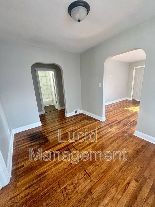House for rent at 328 Cecil Ave, Louisville, KY 40212