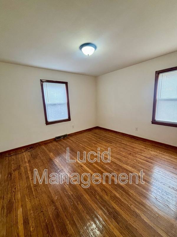 House for rent at 1700 Sonne Ave, Louisville, KY 40216