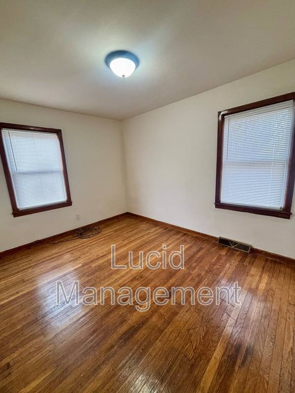 House for rent at 1700 Sonne Ave, Louisville, KY 40216
