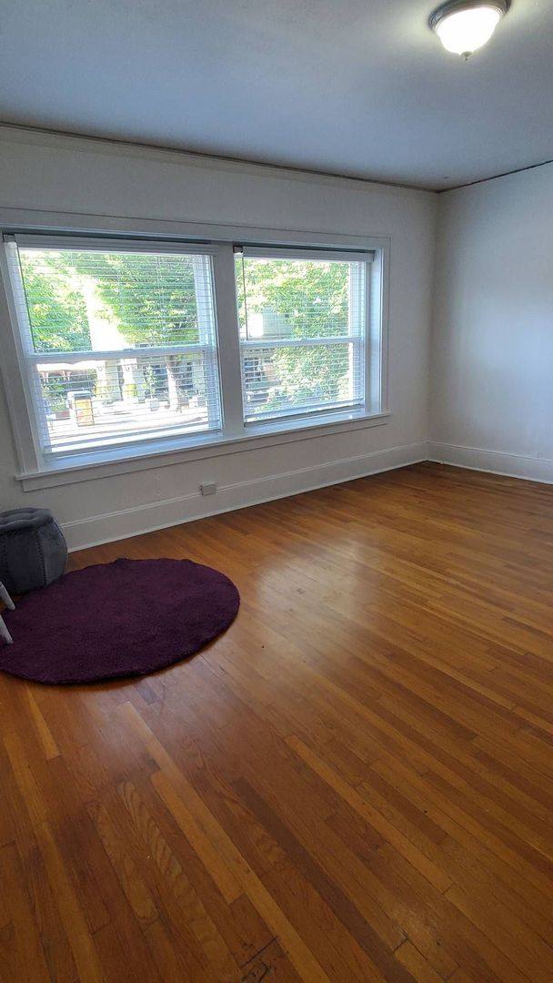Apartment for rent at 1809 SE Hawthorne Blvd, Portland, OR 97214