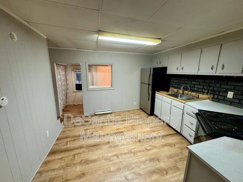 Apartment for rent at 474 Spang Ave, Leechburg, PA 15656