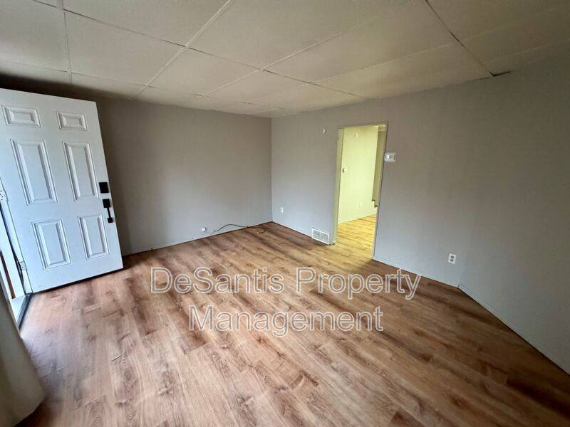 Apartment for rent at 474 Spang Ave, Leechburg, PA 15656