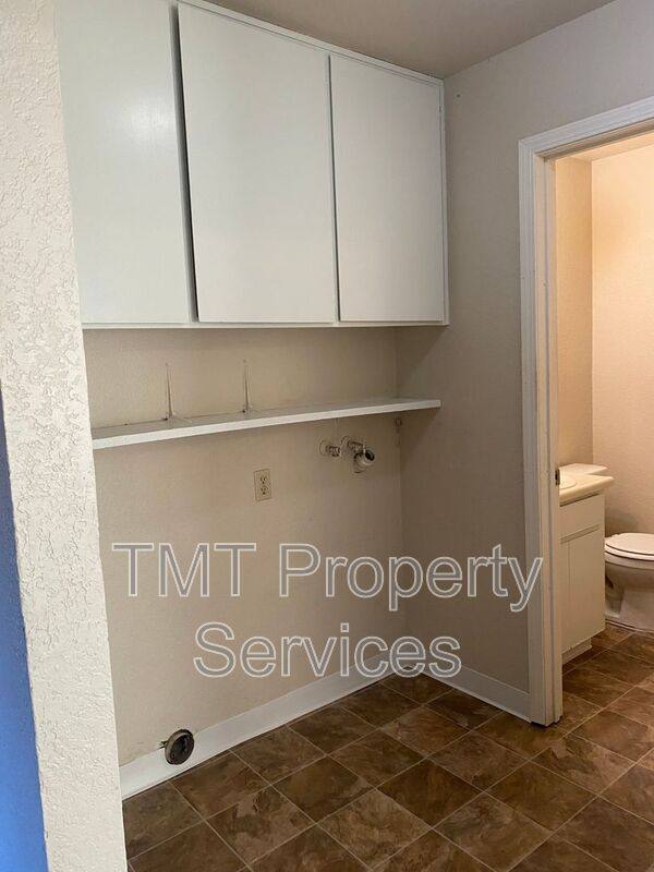 Apartment for rent at 228 McFarland St #6, Galt, CA 95632