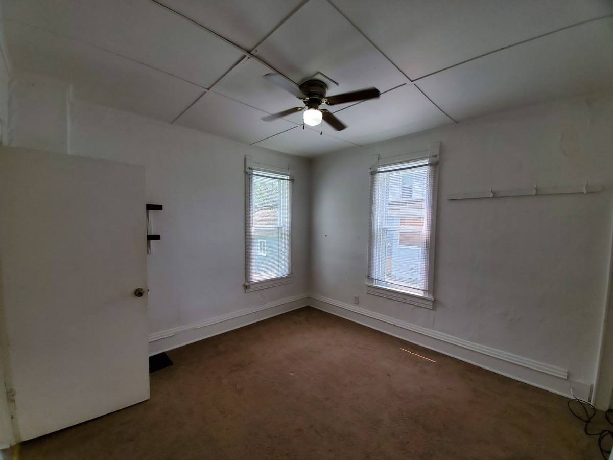 Apartment for rent at 2512 Walnut St, Cedar Falls, IA 50613