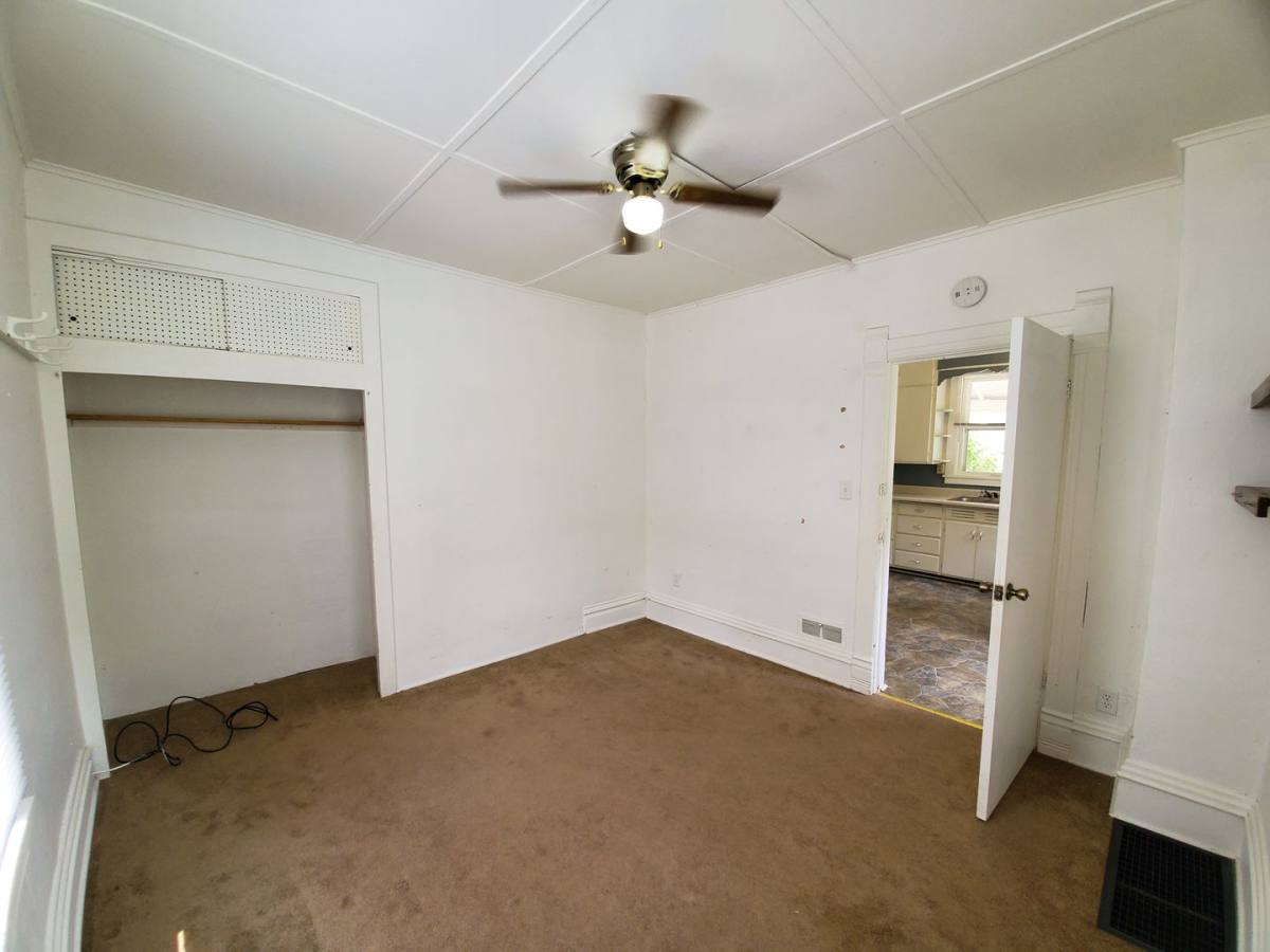 Apartment for rent at 2512 Walnut St, Cedar Falls, IA 50613