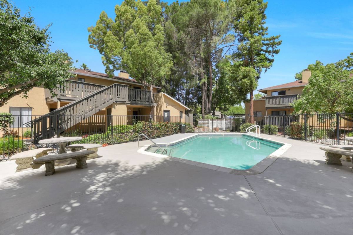 Apartment for rent at 5135 El Camino Ave, Carmichael, CA 95608