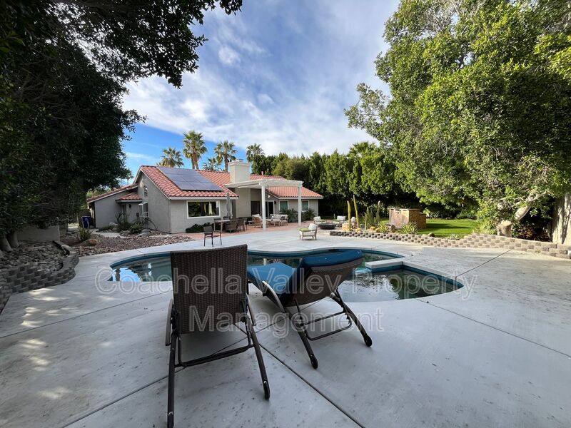 House for rent at 39866 Newcastle Dr, Palm Desert, CA 92211