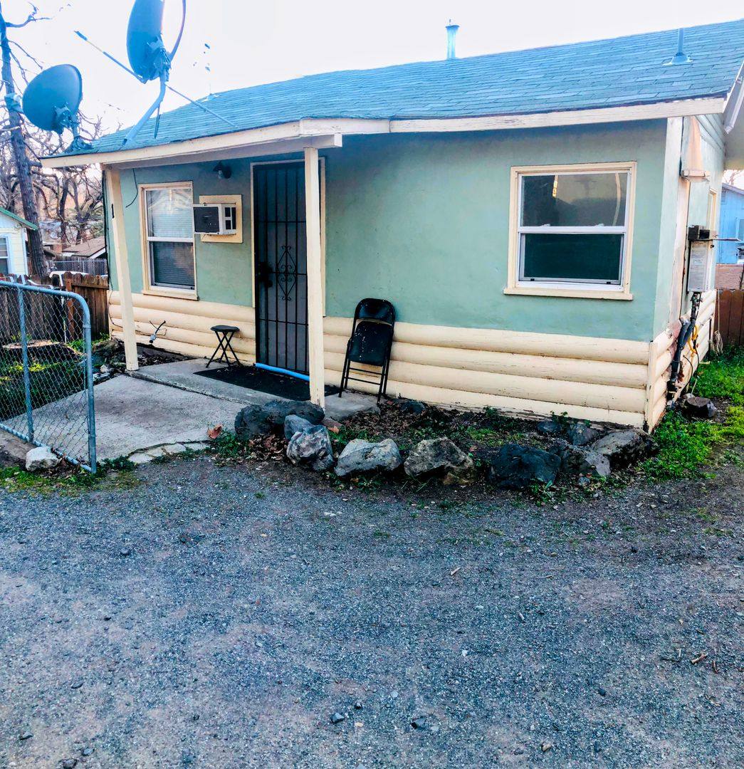 Townhouse for rent at 14028 Konocti St, Clearlake, CA 95422
