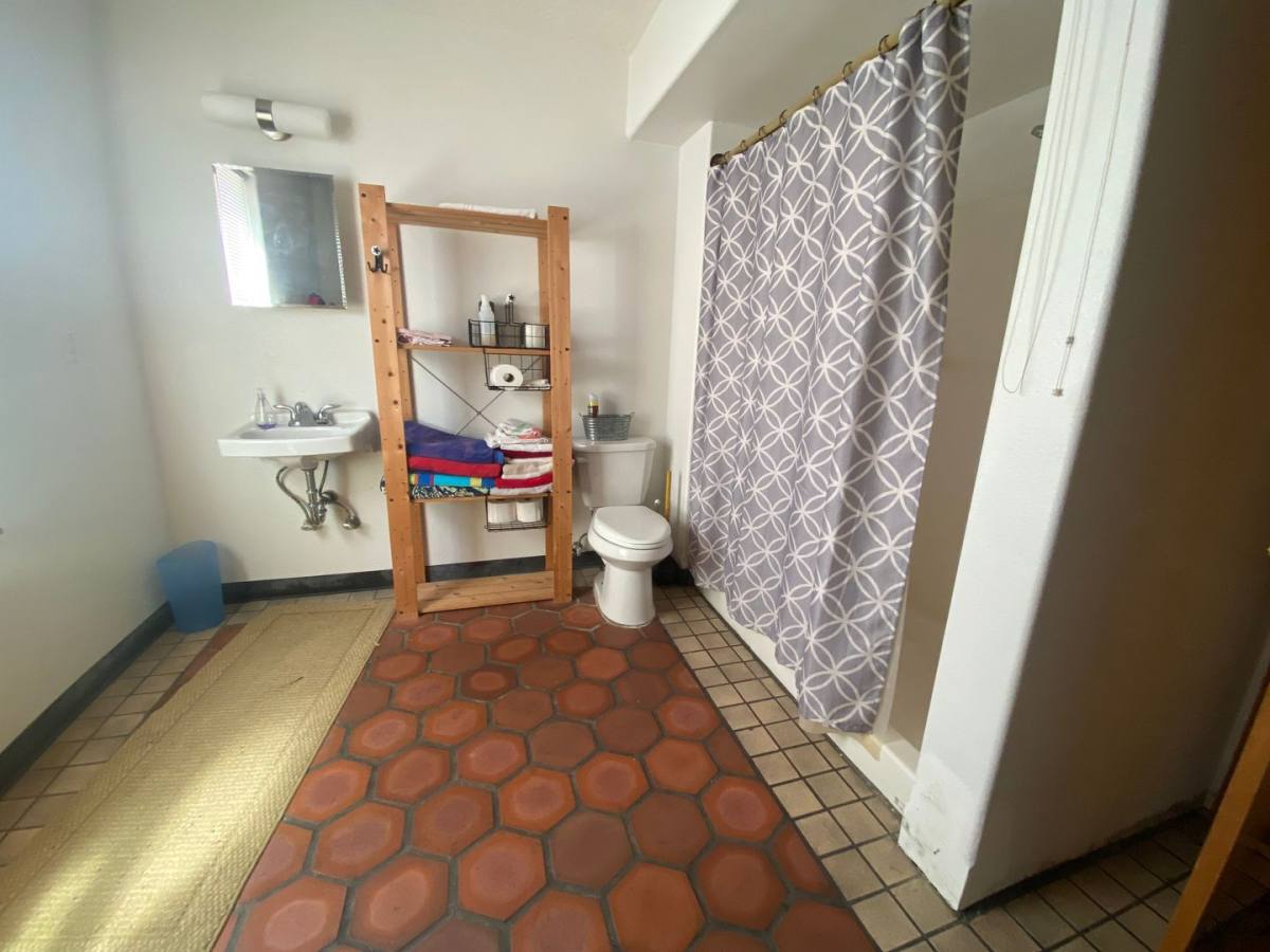House for rent at 305 6th St NW, Long Beach, WA 98631
