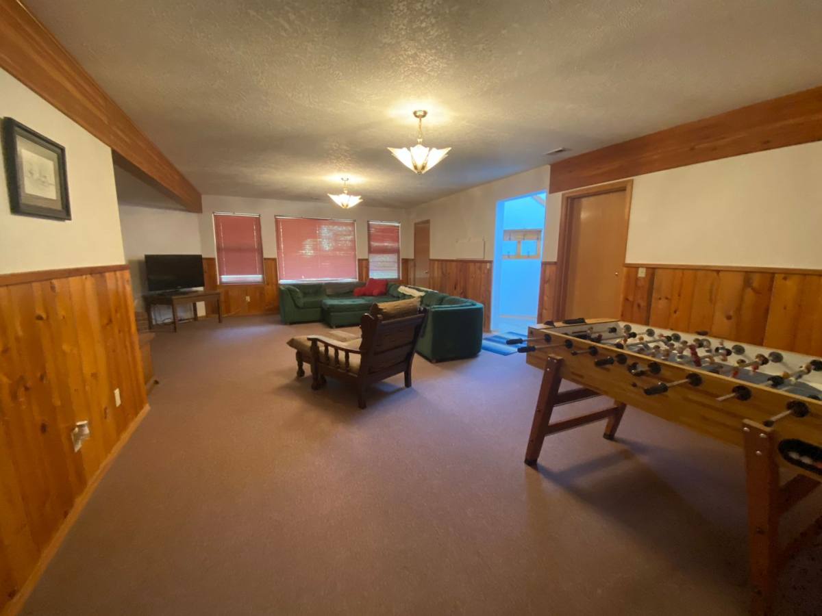 House for rent at 305 6th St NW, Long Beach, WA 98631