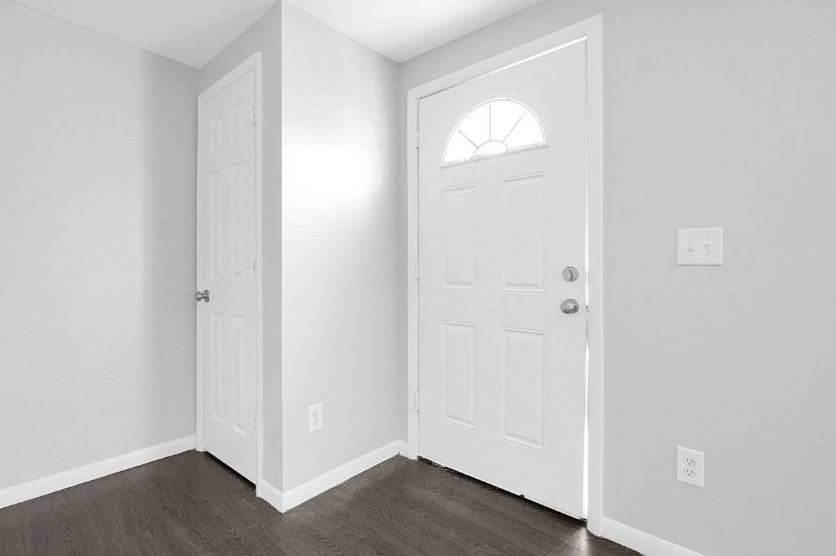 Apartment for rent at 1598-1660 E 25th Ave, Columbus, OH 43219