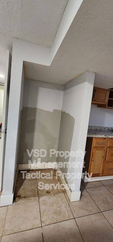 Apartment for rent at 2048 W 98 St #6, Cleveland, OH 44102
