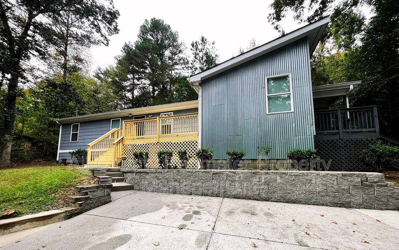 House for rent at 837 Forrest Circle SE, Atlanta, GA 30354