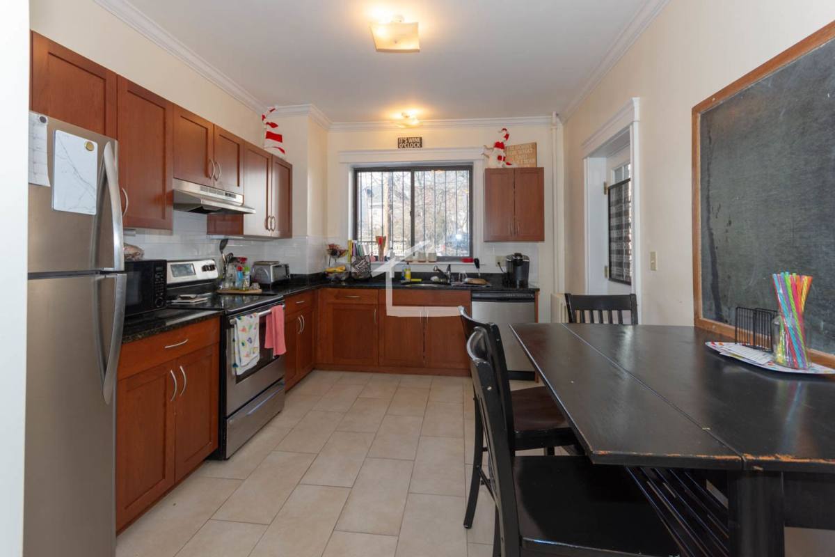 Apartment for rent at 27 Quint Ave #7A, Allston, MA 02134