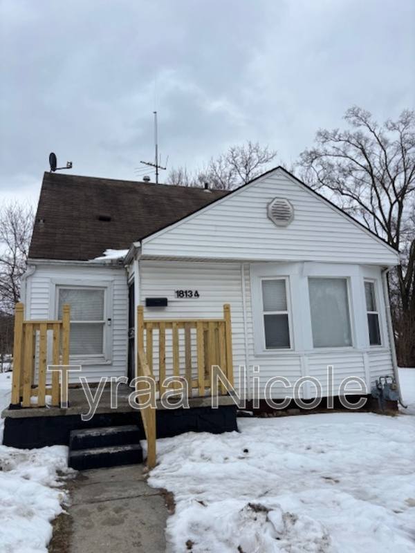 House for rent at 18134 Vaughan St, Detroit, MI 48219