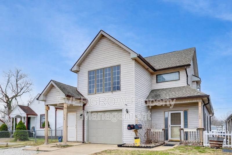 Apartment for rent at 142 N 7th Ave, Beech Grove, IN 46107