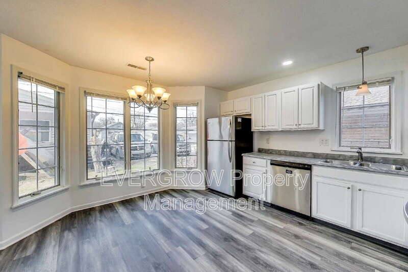 Apartment for rent at 142 N 7th Ave, Beech Grove, IN 46107