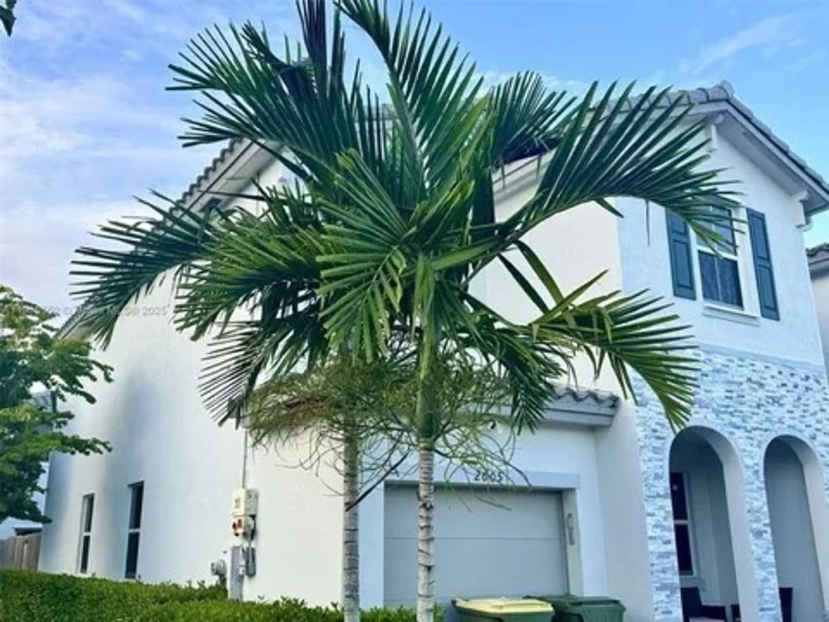House for rent at 2605 SE 11th Court, Homestead, FL 33035