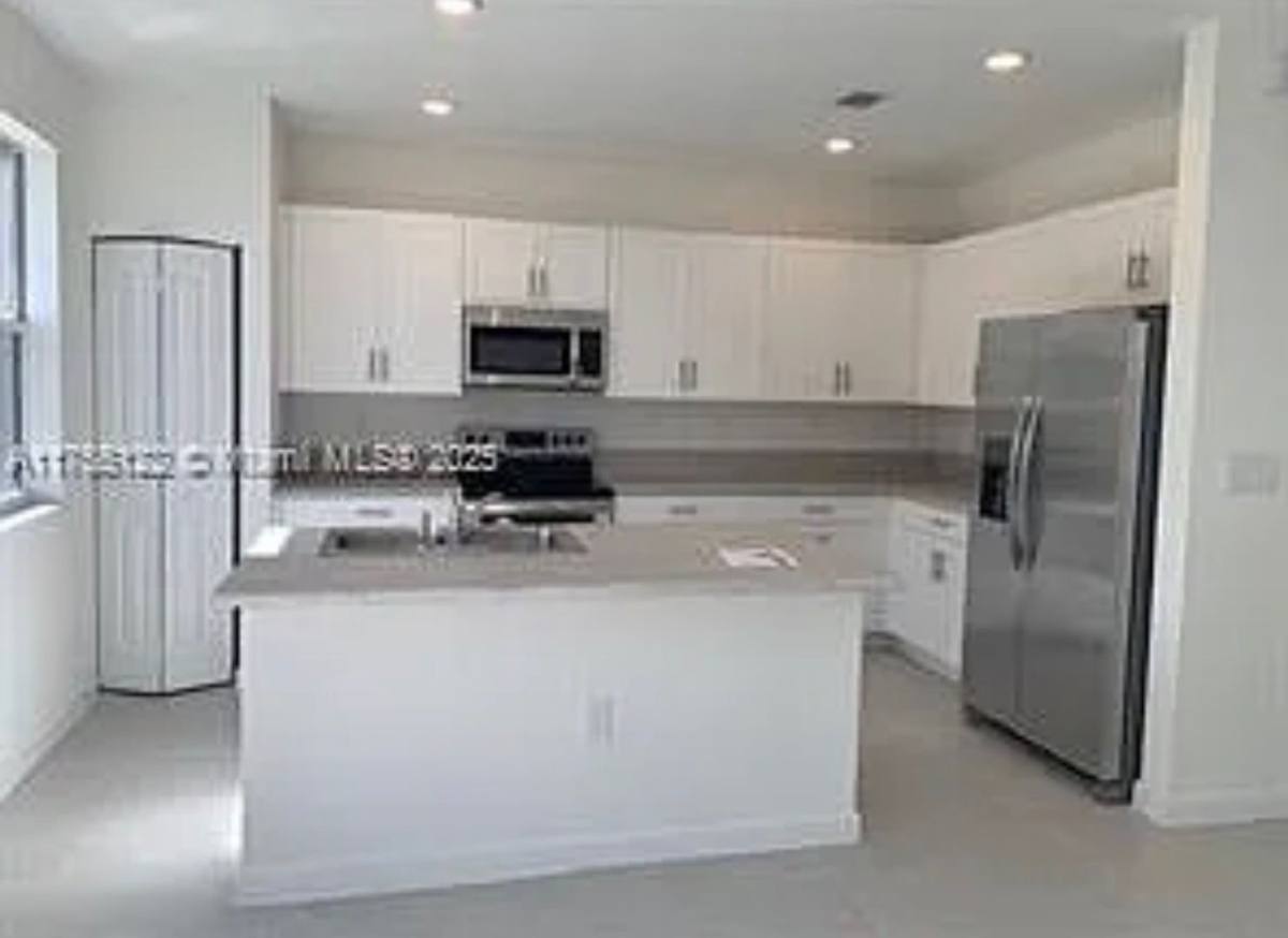 House for rent at 2605 SE 11th Court, Homestead, FL 33035