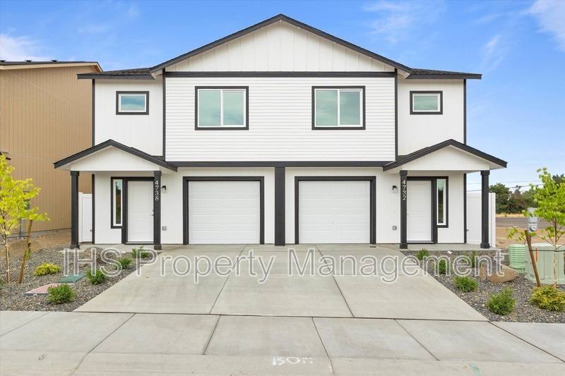 Townhouse for rent at 1148 N Yost St, Kennewick, WA 99336