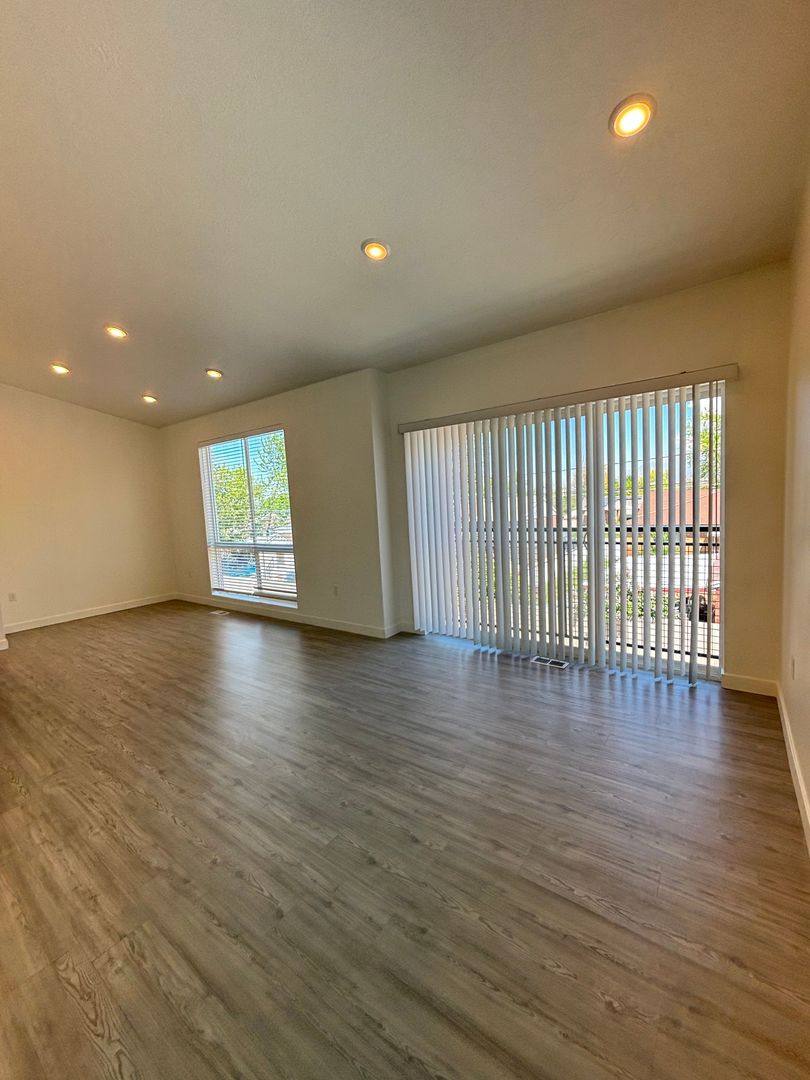 Townhouse for rent at 580 39th St, Ogden, UT 84403