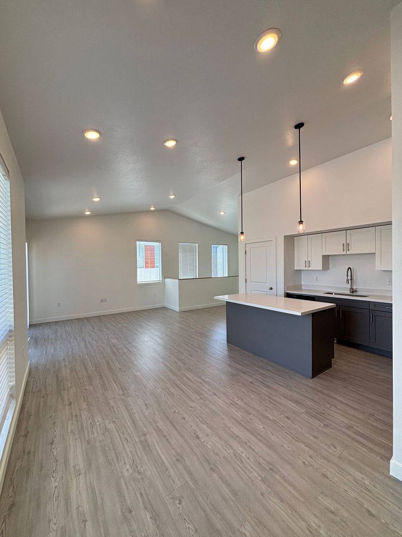 Townhouse for rent at 580 39th St, Ogden, UT 84403