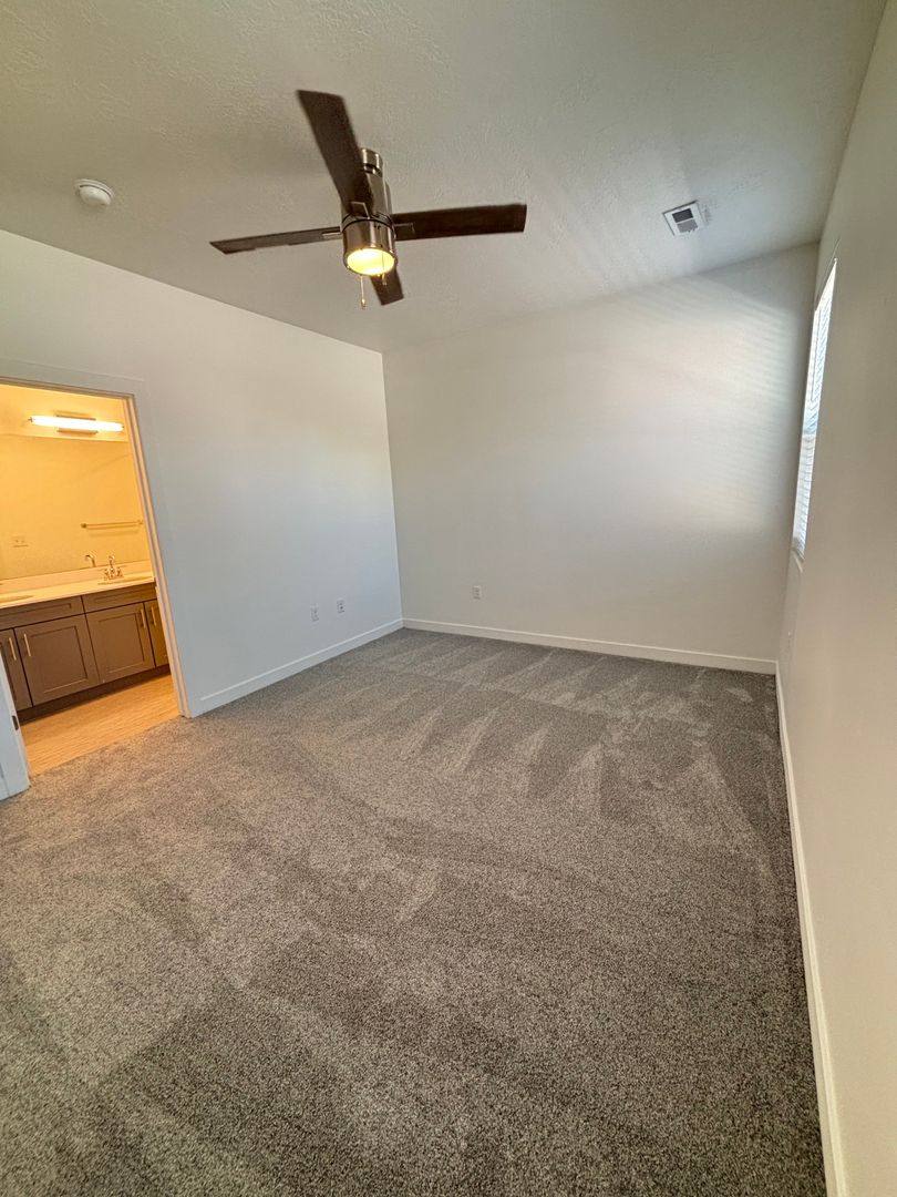 Townhouse for rent at 580 39th St, Ogden, UT 84403