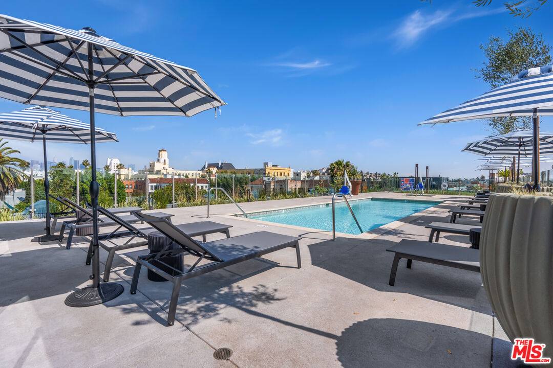 Apartment for rent at 800 Western Ave #727, Los Angeles, CA 90005