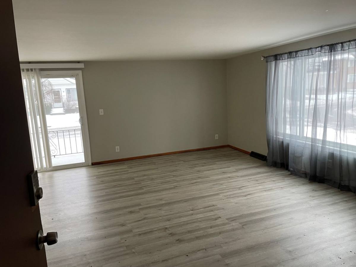 Apartment for rent at 2 Angle St, Buffalo, NY 14214