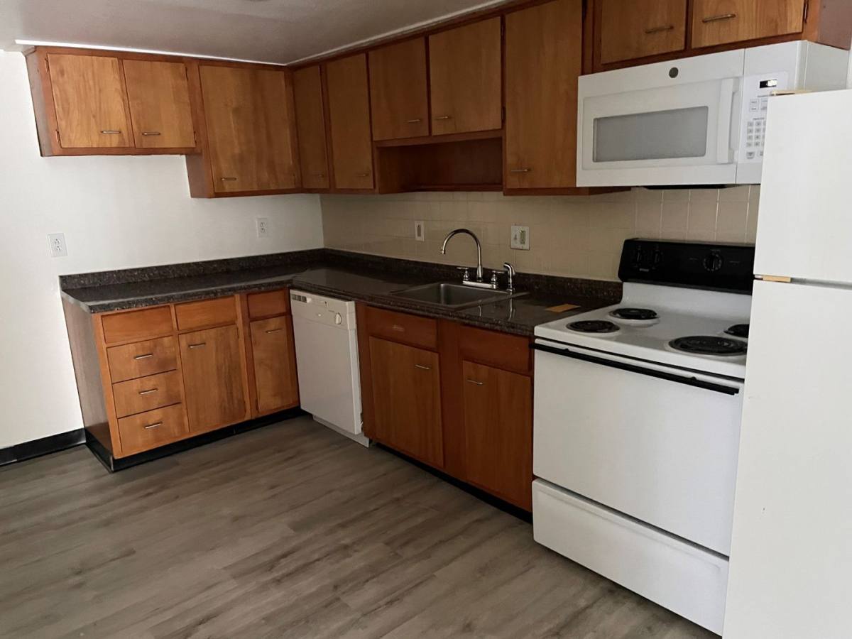 Apartment for rent at 2 Angle St, Buffalo, NY 14214
