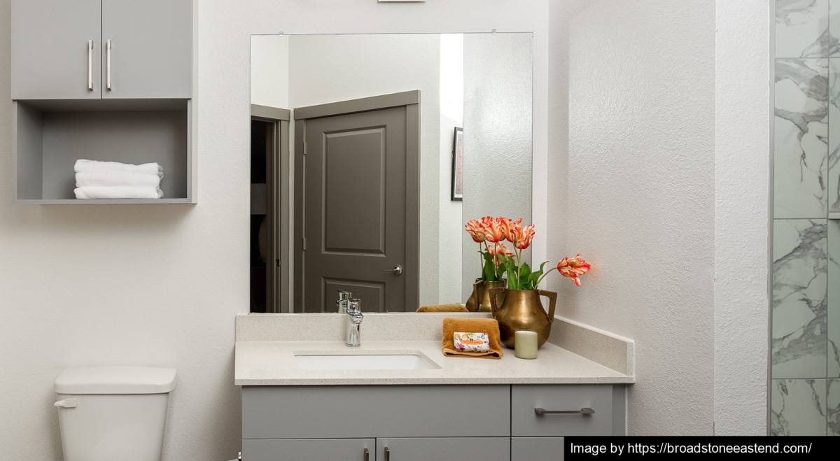 Apartment for rent at 5609 Stuart Circle, Austin, TX 78721