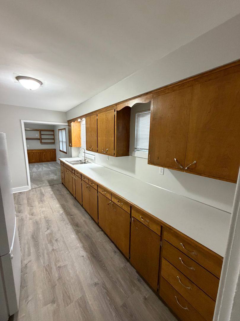 Apartment for rent at 1913 Stirling Ave, Lansing, MI 48910