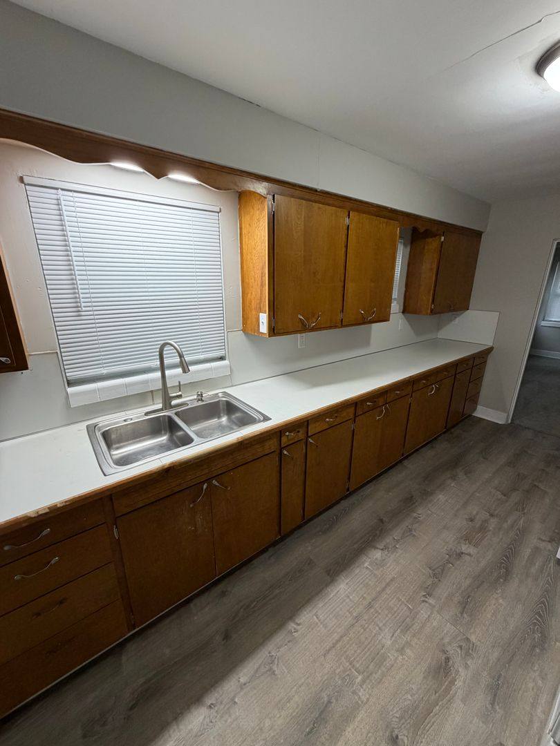 Apartment for rent at 1913 Stirling Ave, Lansing, MI 48910
