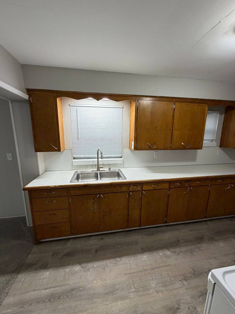 Apartment for rent at 1913 Stirling Ave, Lansing, MI 48910