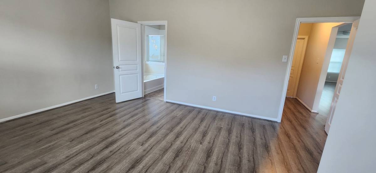 Apartment for rent at 11211 Riata Canyon Dr, Cypress, TX 77433