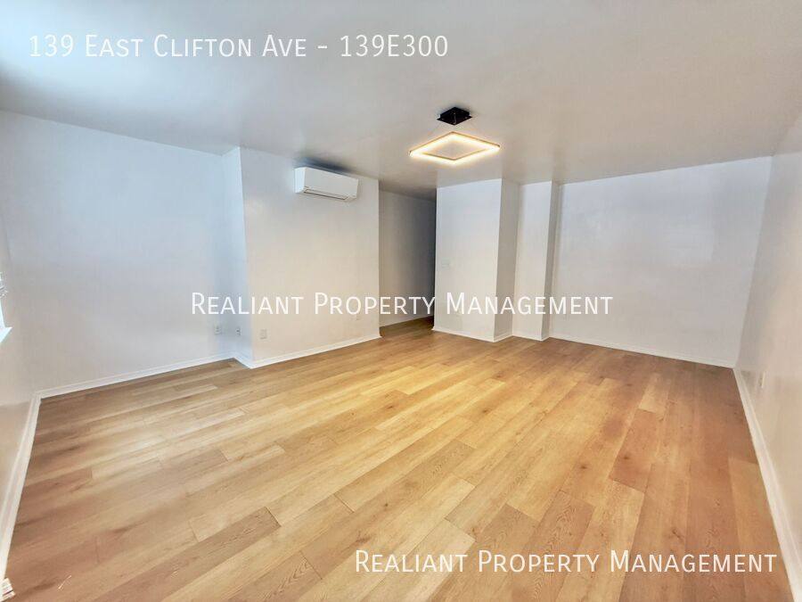 Apartment for rent at 139 E Clifton Ave #139E300, Cincinnati, OH 45202