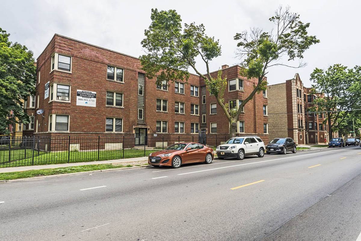 Apartment for rent at 8259 S Maryland, Chicago, IL 60619